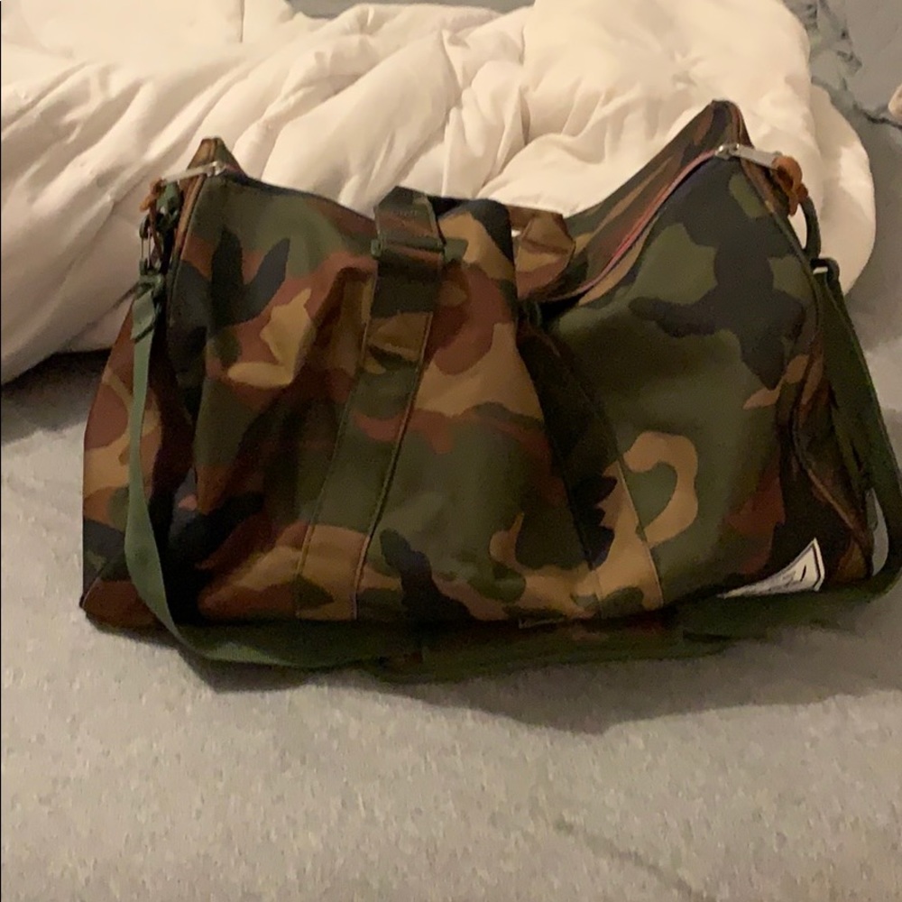 Herschel Novel Duffle